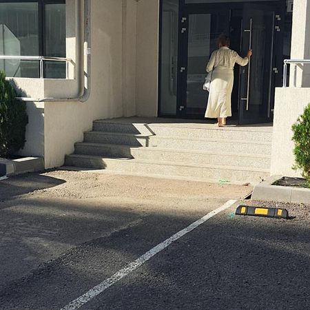 Mamaia Nord Studio La 10 M De Plaja Langa Cluburi エクステリア 写真