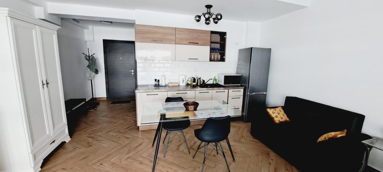 Mamaia Nord Studio La 10 M De Plaja Langa Cluburi エクステリア 写真